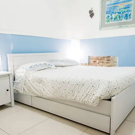 Apartment Sweet Trilli *